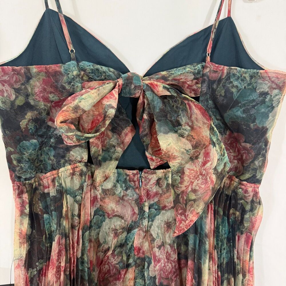 Lulu's Floral Pleated Midi Dress in Forest Green & Dusty Rose - Picture 4 of 8